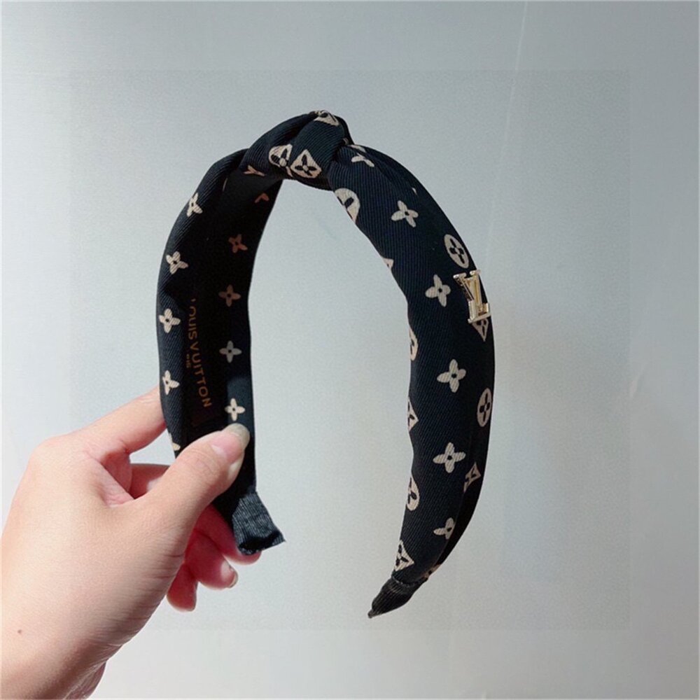 Louis Vuitton fashion headband - Picture 2 of 8